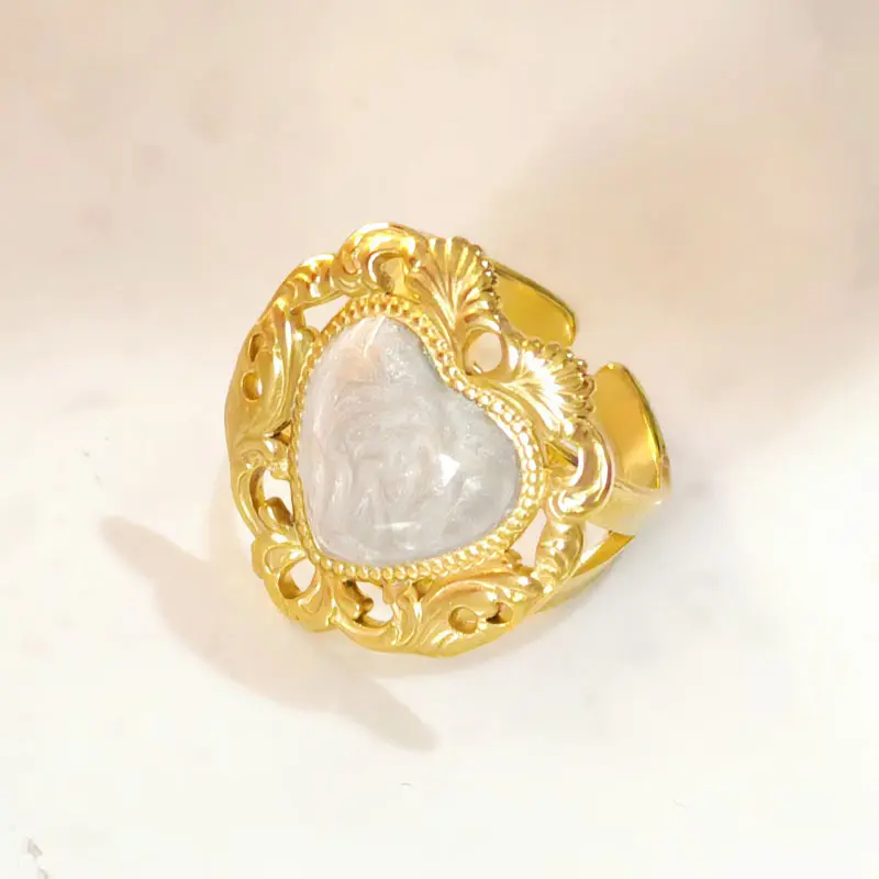 Corazon Dorado con blanco marmolado