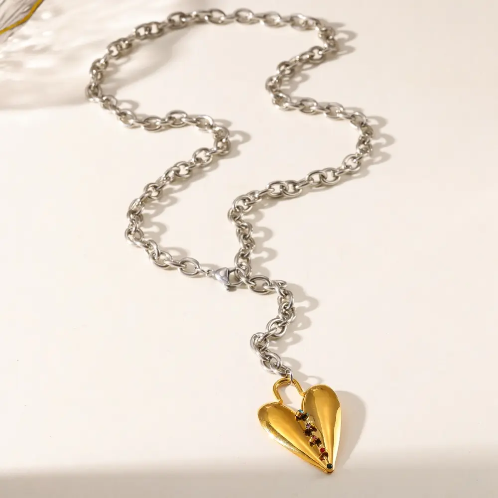 Eslabones plateado con corazon multicolor