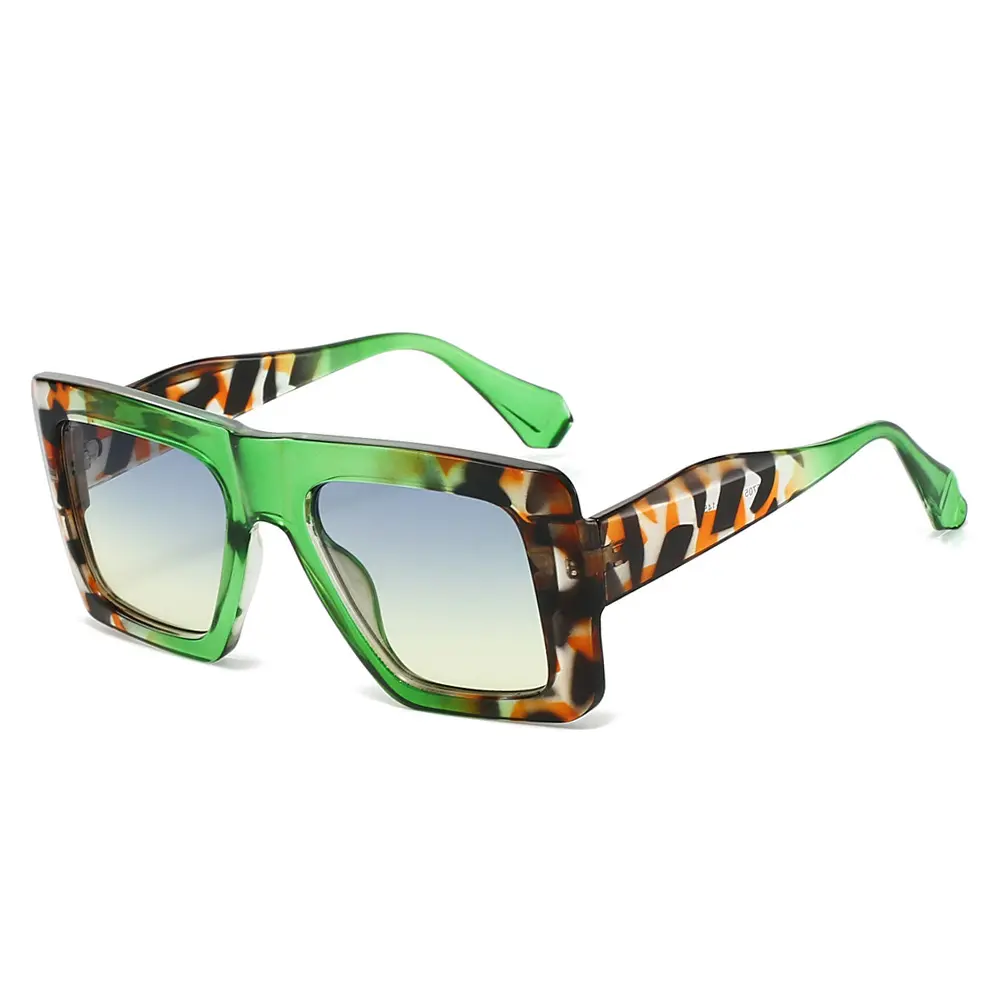 Oversize verde con animal print cuadrados