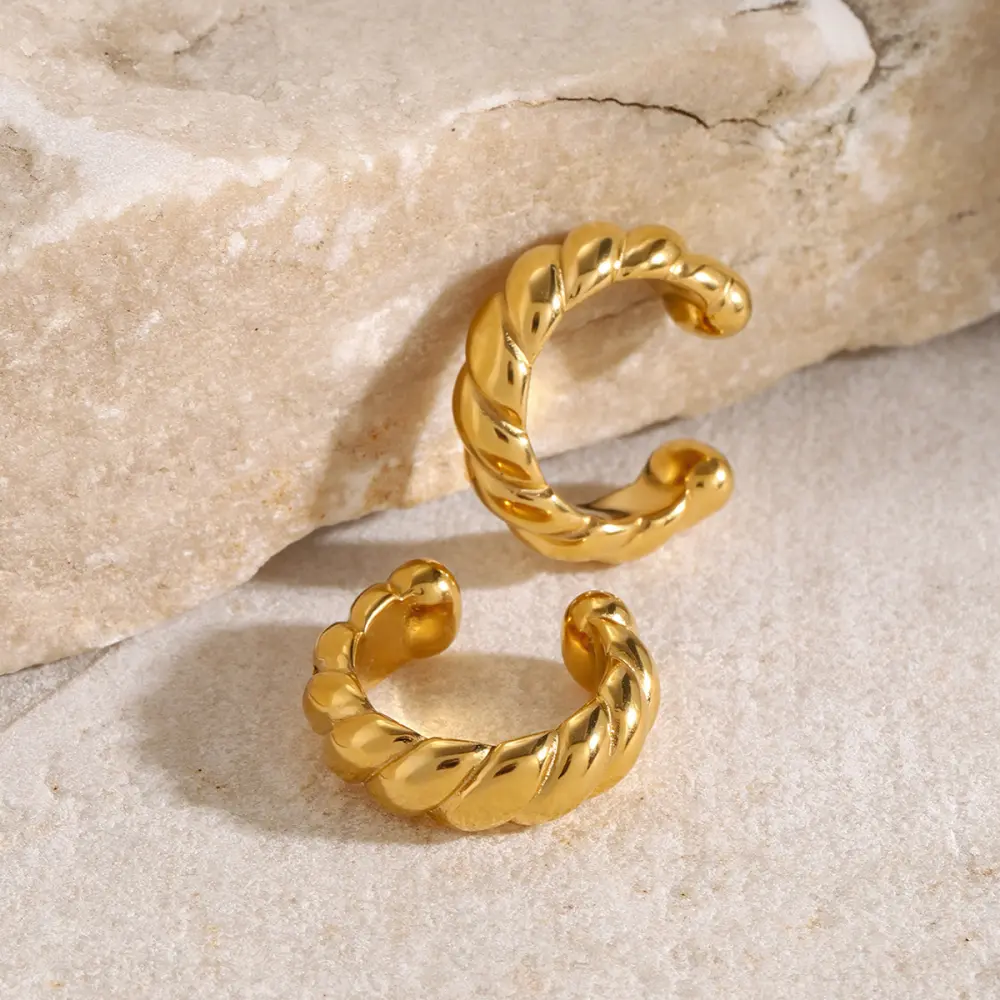 Earcuff dorado