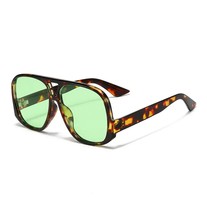Carey cristal verde cuadrados oversize