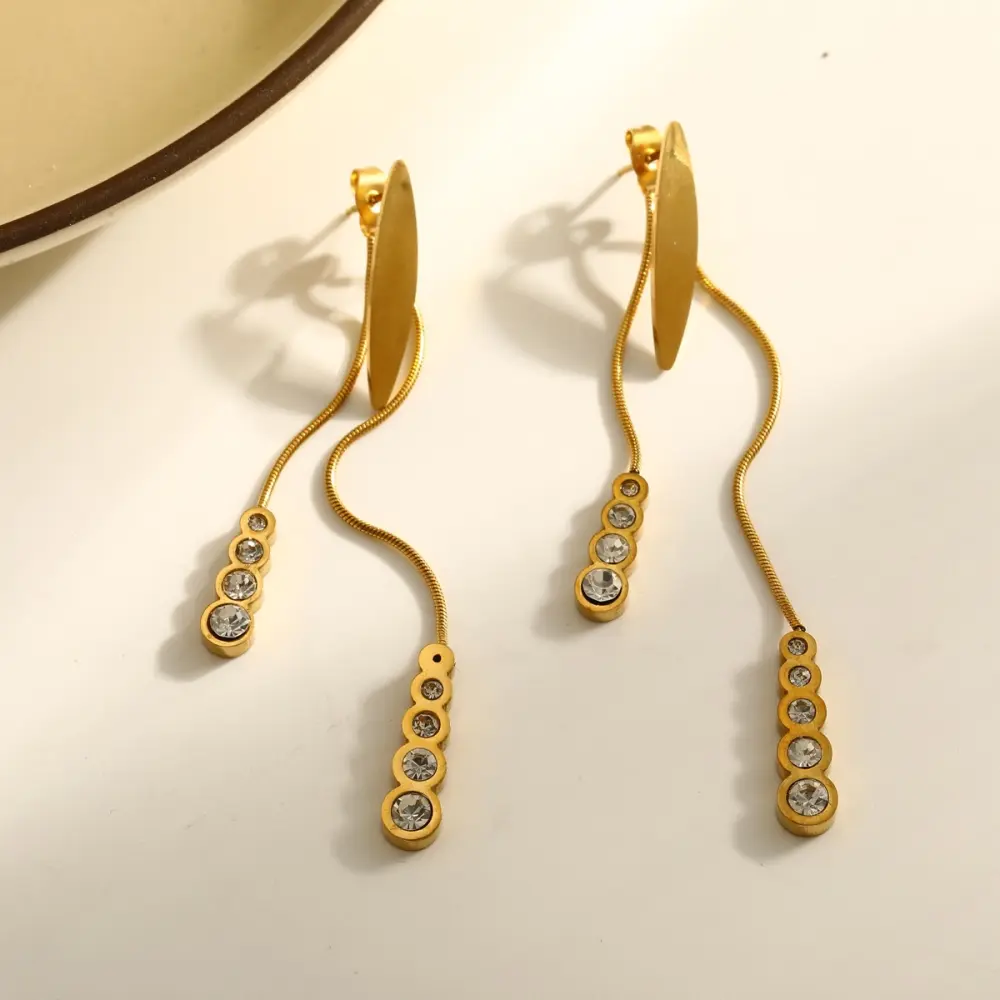 Largos colgantes con balines brillantes