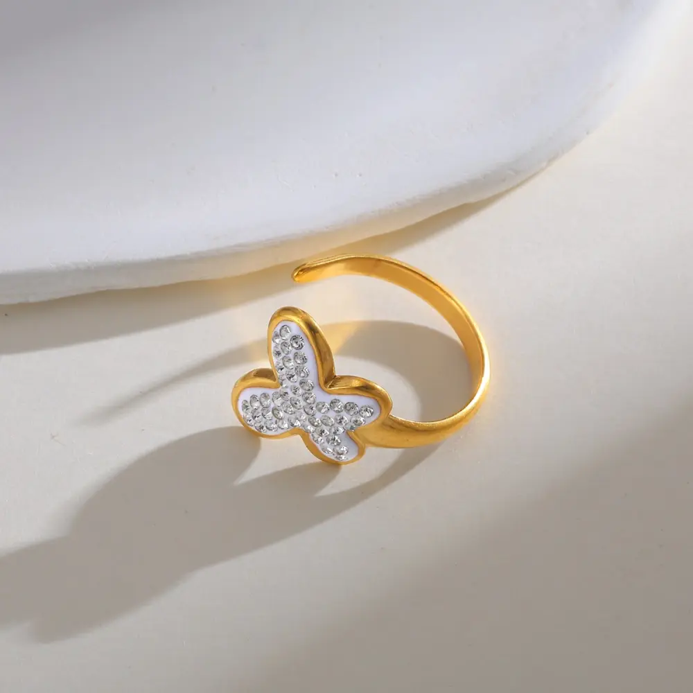 Anillo ajustable mariposa con circón